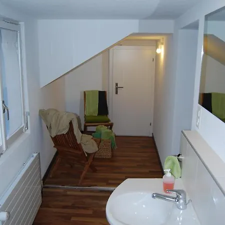 Haus Zur Krone Panzió