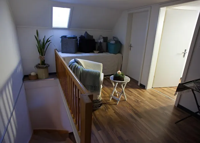 Haus Zur Krone Oda ve Kahvaltı 3*