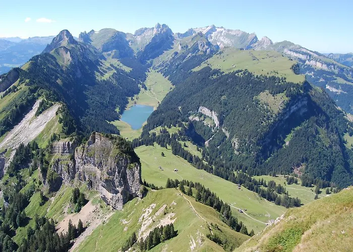 Haus Zur Krone Oda ve Kahvaltı 3*