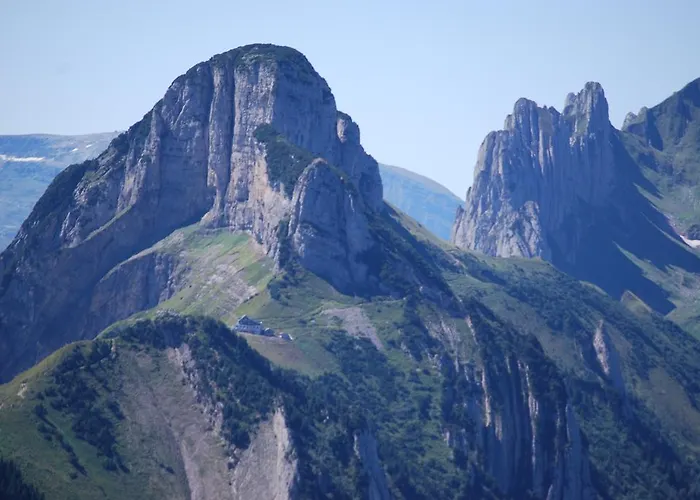 Haus Zur Krone Bed & Breakfast